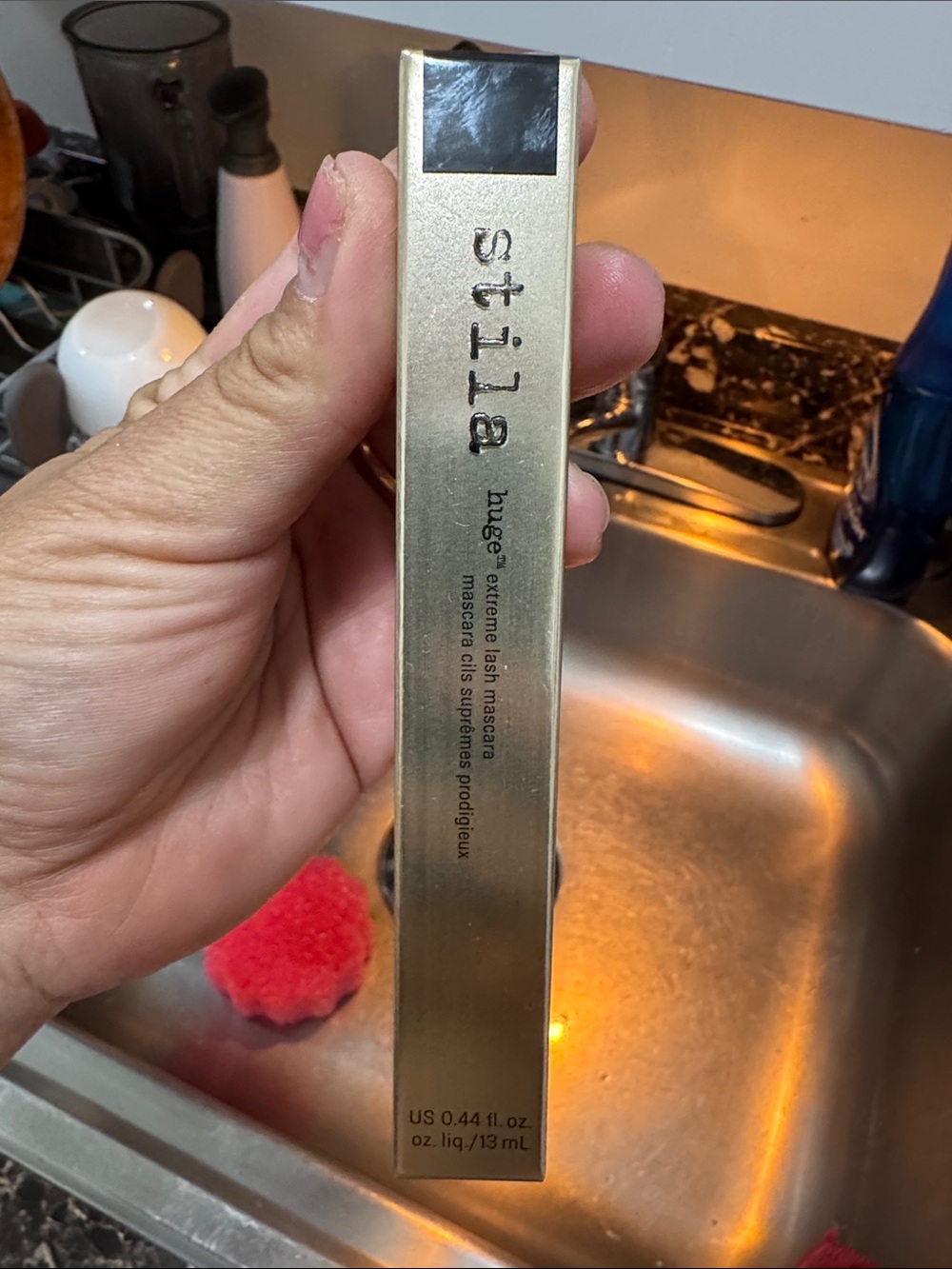 Stila Linger Extreme Lash Mascara – Gold Packaging